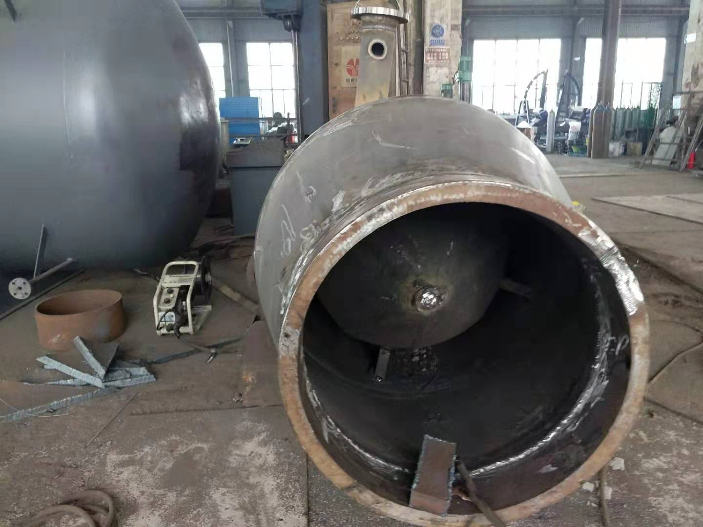 集粒器屬于吹管消聲器匹配設備，集粒器也被稱(chēng)為集渣器。